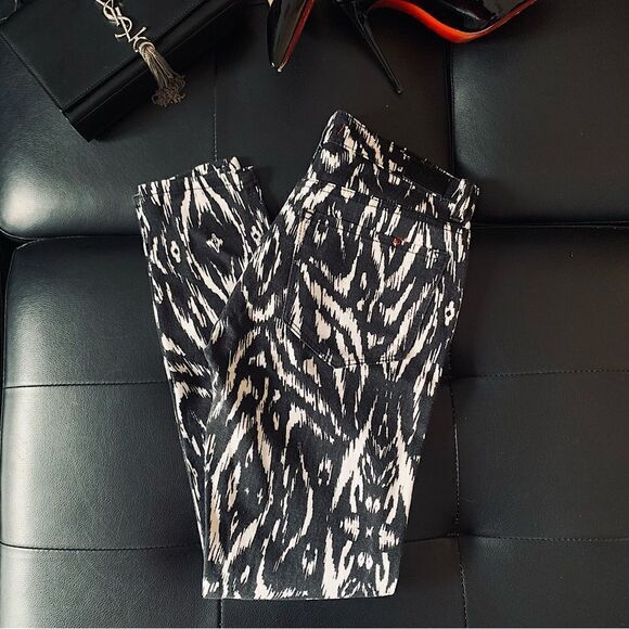 URBAN OUTFITTERS SKINNY JEANS - Picture 1 of 15